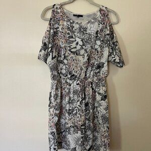 C Luce White & Black Floral Dress M
